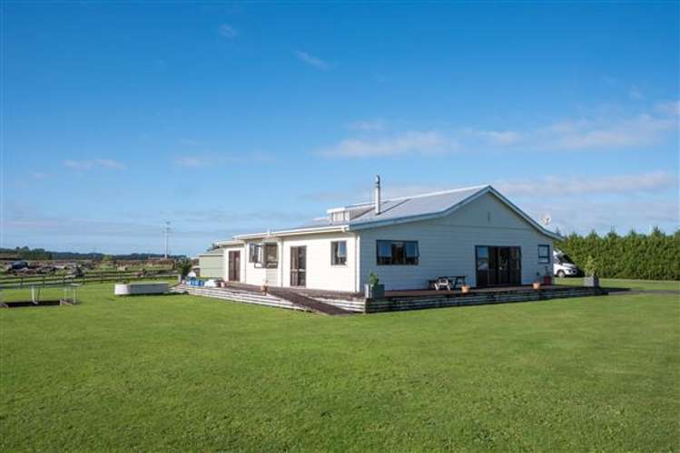 1005 Ball Road Patea_8