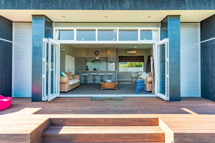 17 Seabreeze Road Mangawhai Heads_1