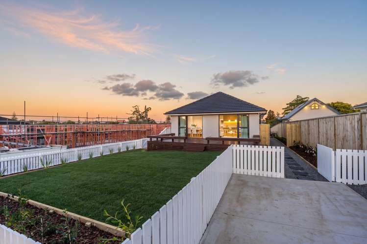 57 Taioma Crescent Te Atatu Peninsula_18