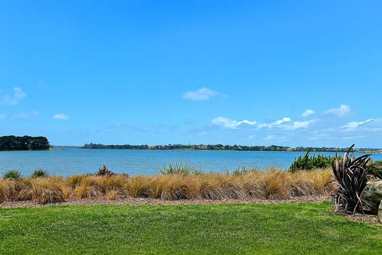 14 Colleen Crescent Karaka_5