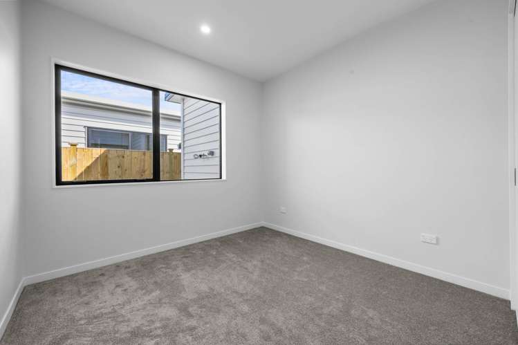 16 Tuwai Crescent Opaheke_10