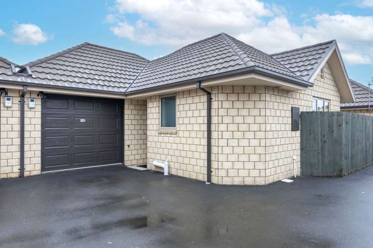 19a Bassett Street Burwood_9