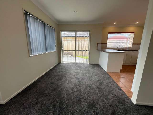 2/7 Argyle Avenue Pahurehure_4