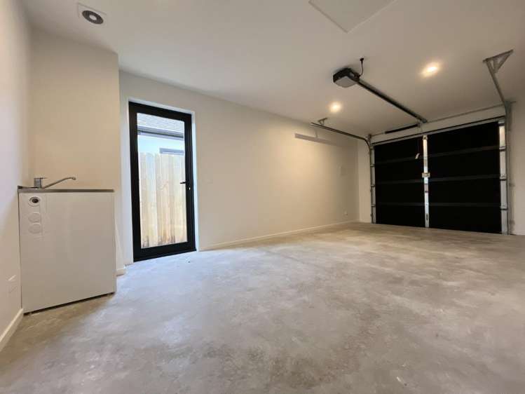 4 Maple Lane 11103_13