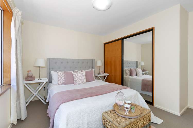 2/12 Barclay Place Burwood_6