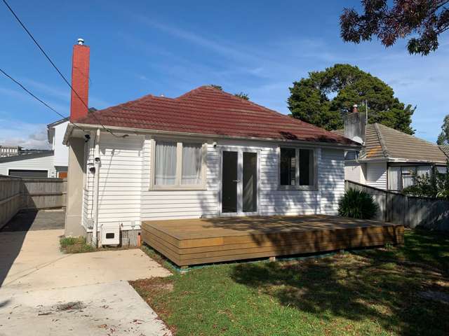 Well-Presented 3-Bedroom Home in Silverstream