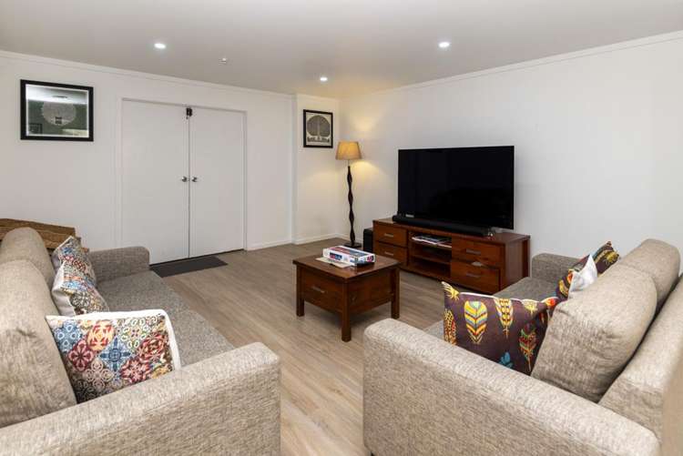 12 Cheriton Road Mellons Bay_11