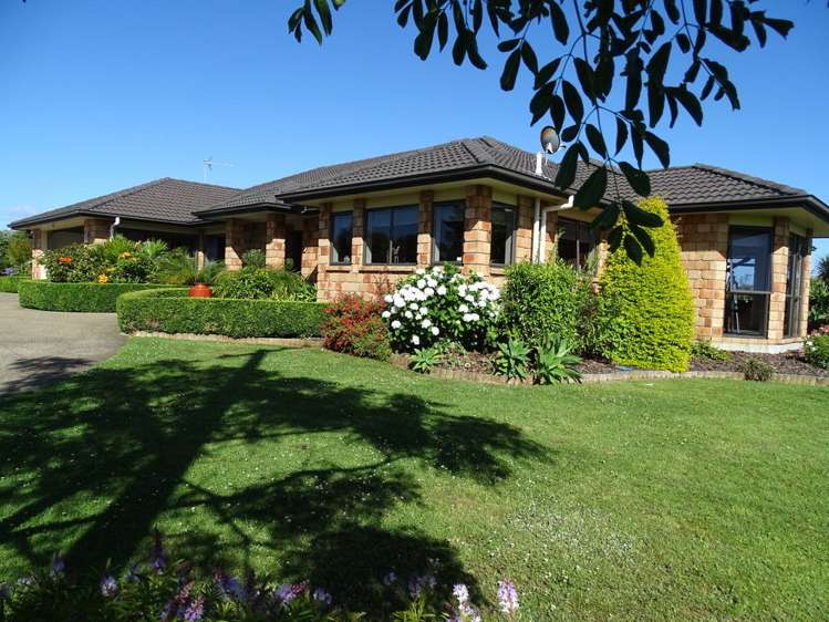 161 Capes Road Pollok_28