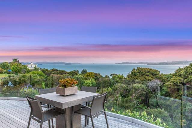 2 Puriri Place Sandspit_3