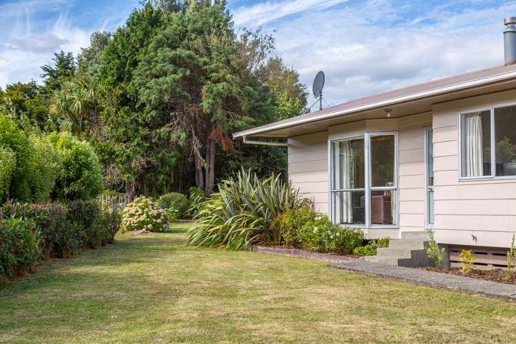 8 Kowhai Grove Featherston_15