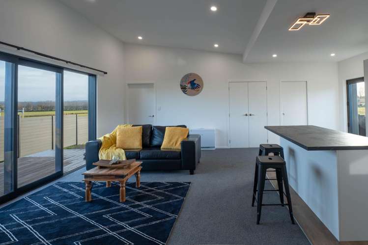 13 Meadowbank Drive_2