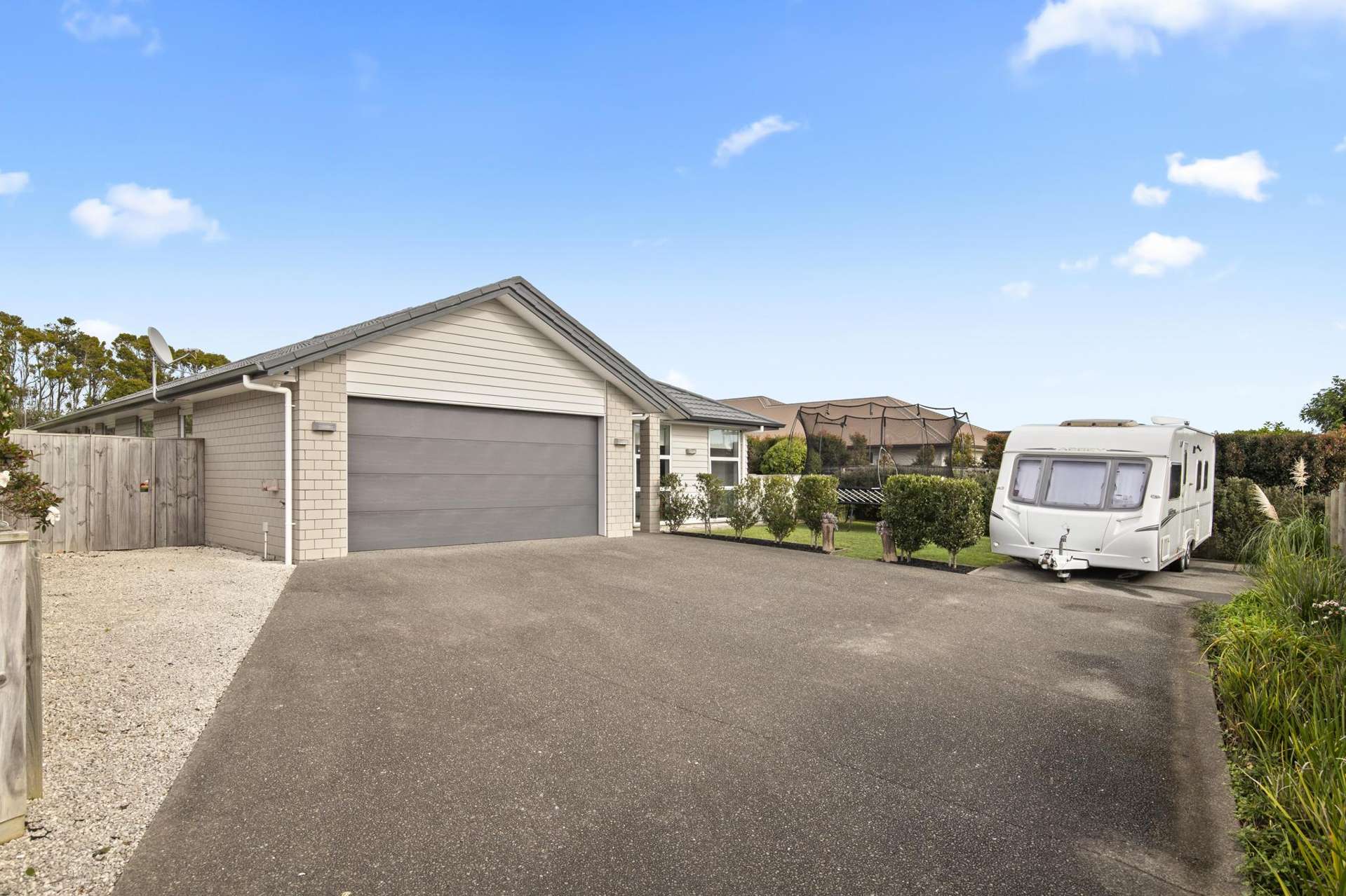 15 Lydiard Place Beachlands_0
