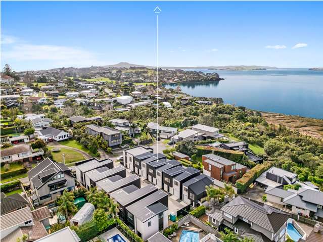 Freehold | Striking Water View | Premier Schools