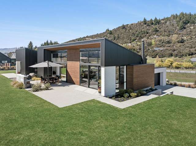 664 Aubrey Road Wanaka_1