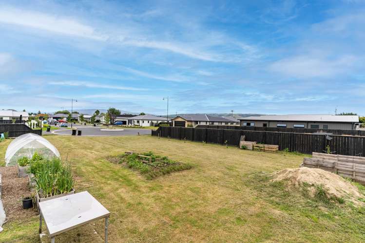 12 Silverdale Place Mosgiel_4