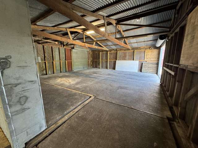 701 Murdoch Road East Akina_3