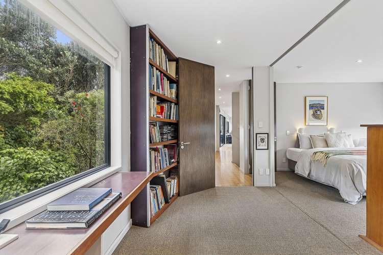 87 Marine Parade Seatoun_13