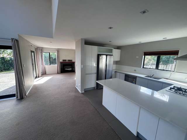 45 Onewa Road Northcote_4