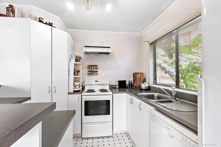 74b Lynwood Road New Lynn_6