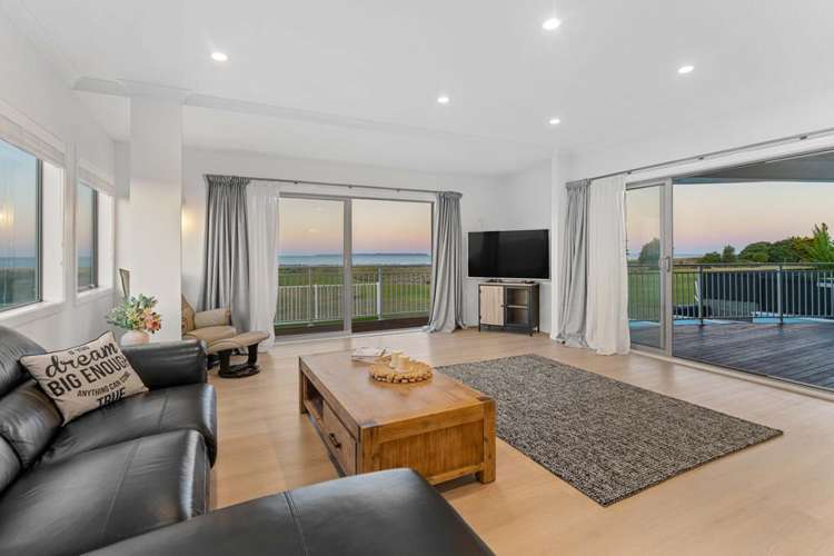 1011 Papamoa Beach Road Papamoa_33