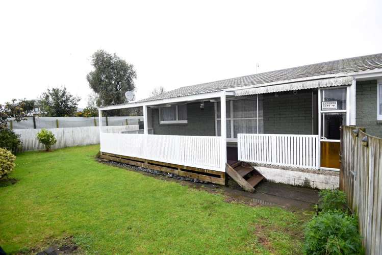 3/35A Hoteo Avenue_0