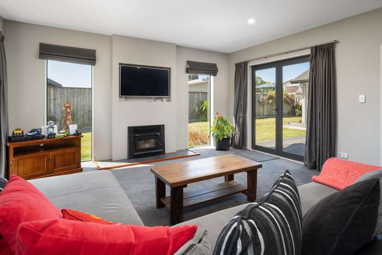 6 Roussel Place Springlands_9