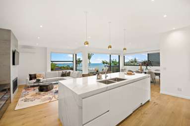 4B Rawhitiroa Road_3