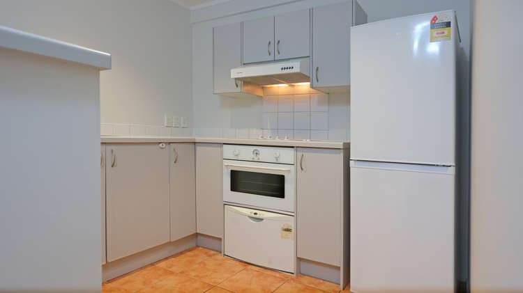 11a/30 Westward Ho Glen Eden_5