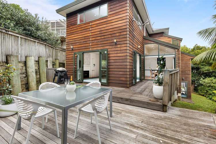 2/25 Howard Road Northcote_7