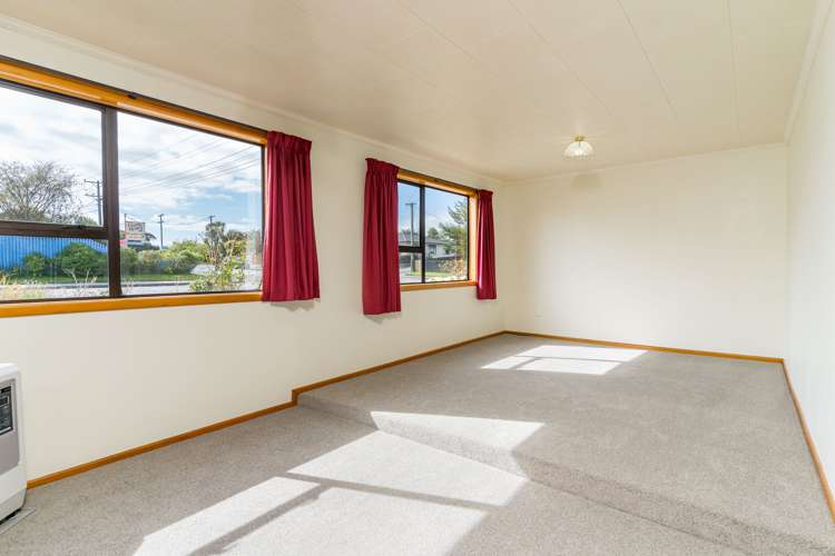 1 Clark Street Owaka_6