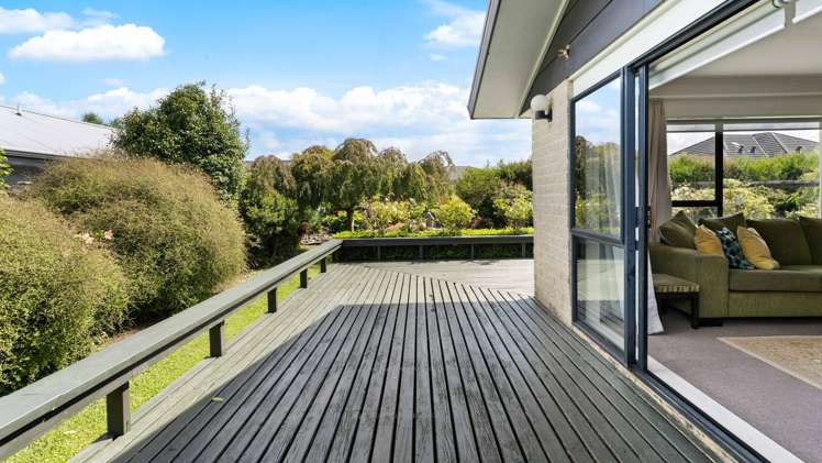 2 Tavarnya Way Patumahoe_15