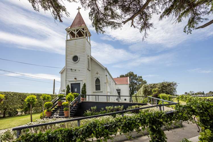 17 School Road Clive_23