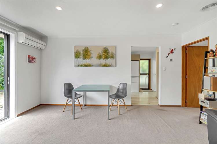 2/282 Sawyers Arms Road Bishopdale_4