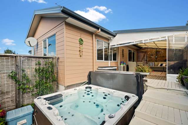 8a Hauraki Crescent Pinehill_2