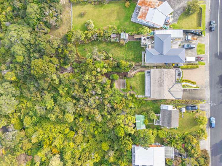 35 Roberts Road Matakatia_28