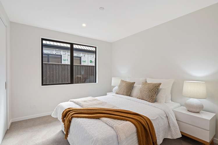 25 Guinevere Drive Lincoln_16