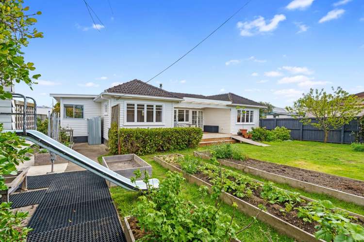 1/111 Parkers Road Tahunanui_3