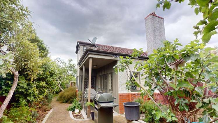 2/22 Dahlia Street 10930_16