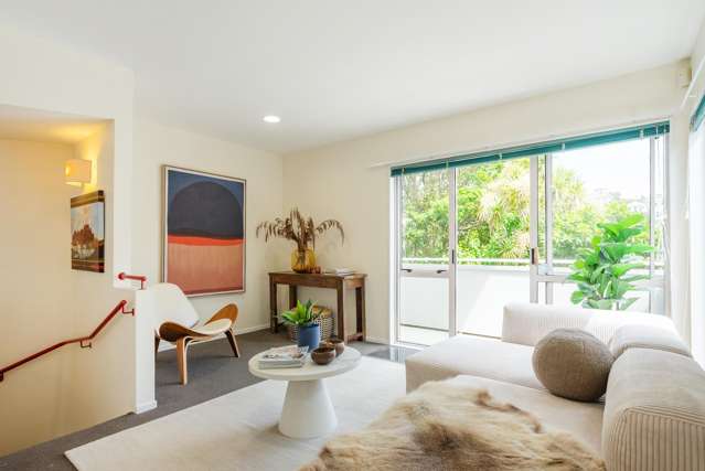 16/20 Thompson Street Mount Cook_1