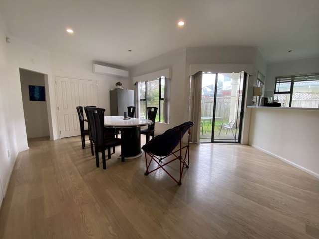 8 Norman Lesser Drive St Johns_3