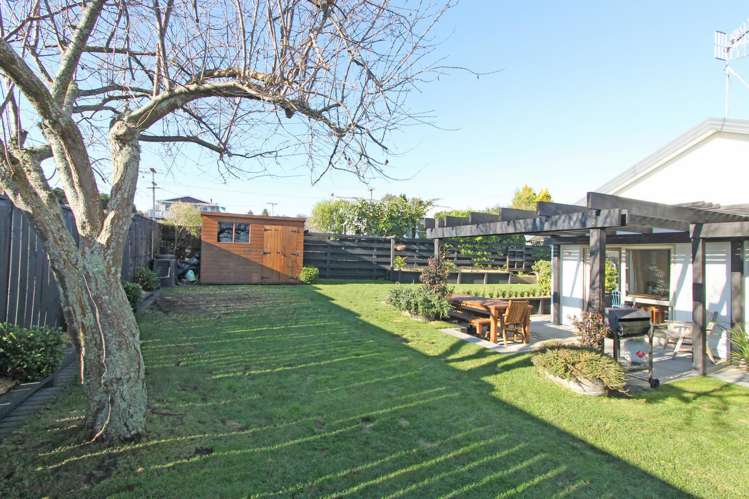 2/45 Mere Road Taupo_12