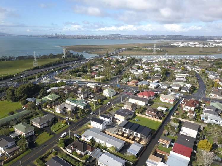 5/85 Royal View Road Te Atatu South_6