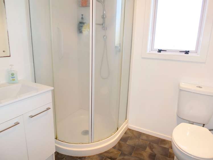 8 Jenks Street Foxton_21