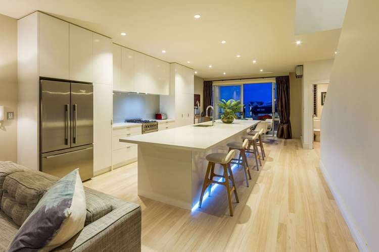 2/7 Killarney Street Takapuna_10