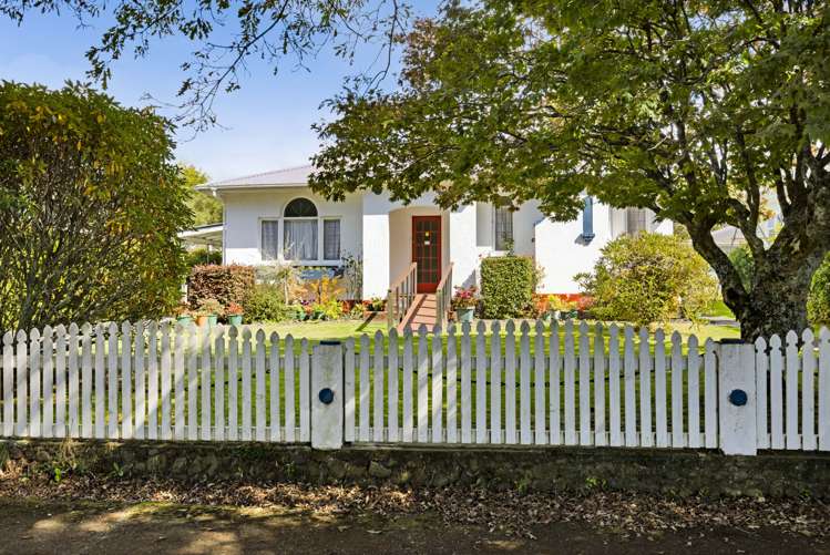 36 Percy Avenue Stratford_33