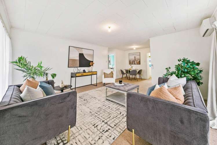 2/36 Blacklock  Avenue Henderson_1