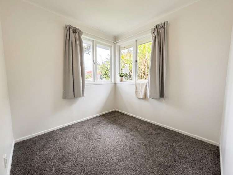 59 Roberts Rd Te Atatu South_6