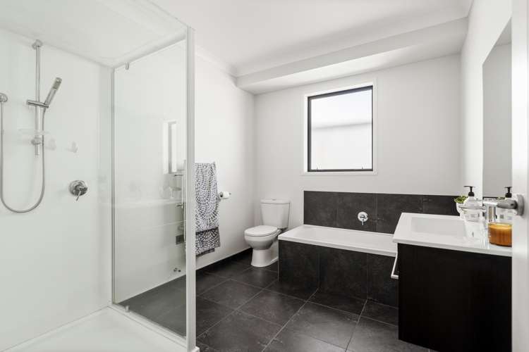 21 Benmore Crescent Pyes Pa_10