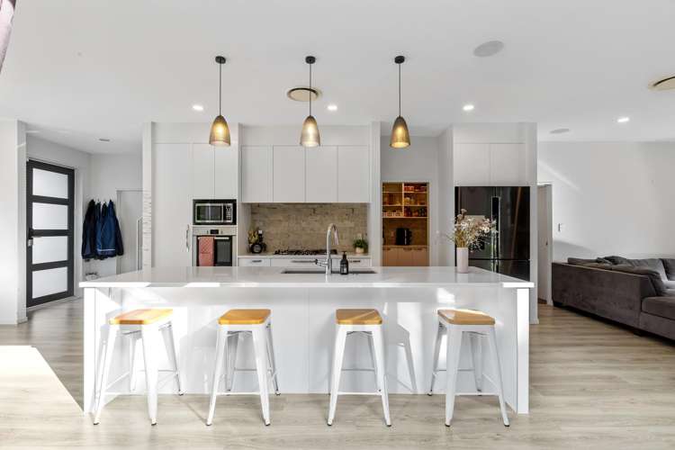 8 Somerset Place Stanmore Bay_4