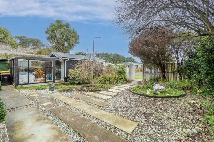 90 Thames Street Avenal_16